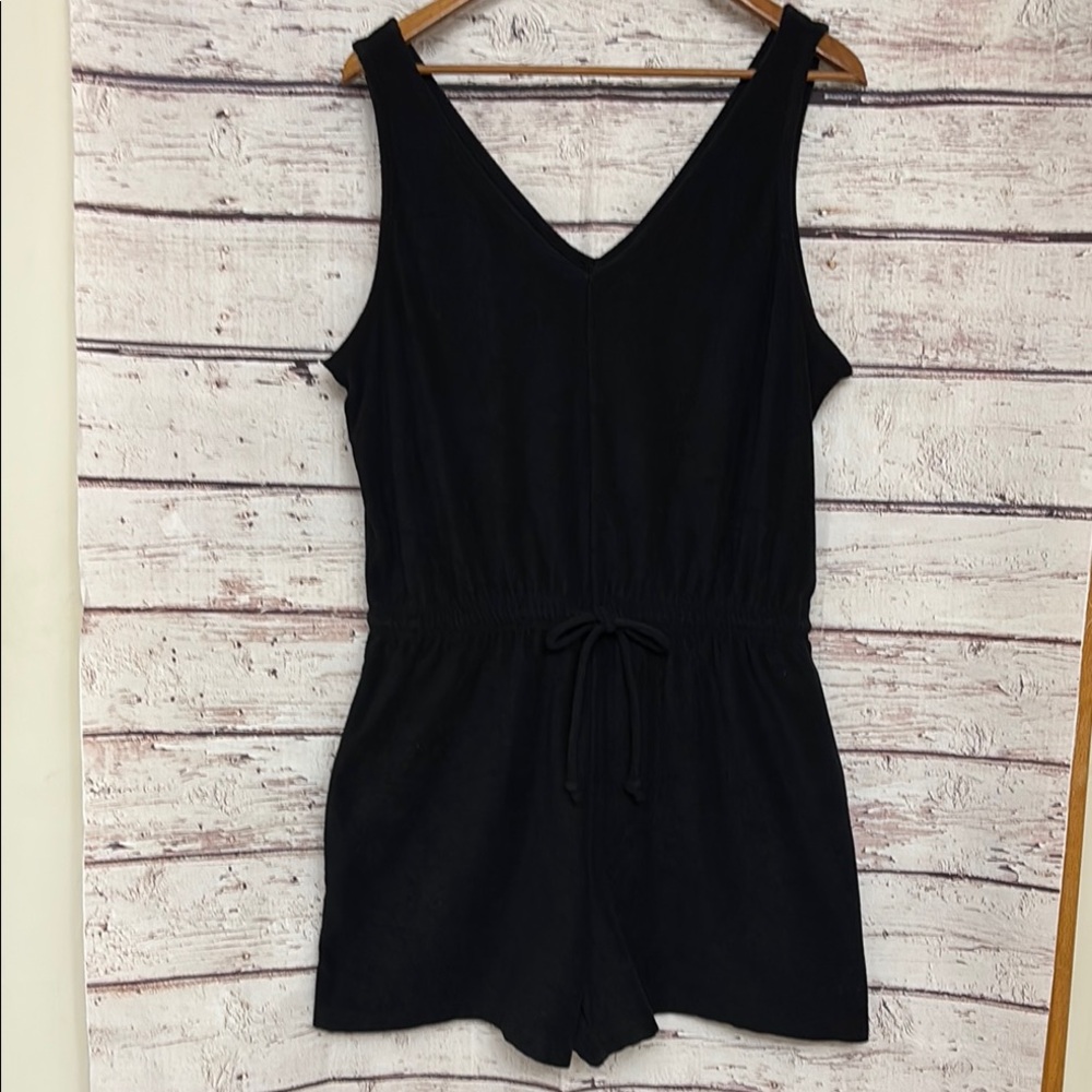 Black Sleeveless Romper